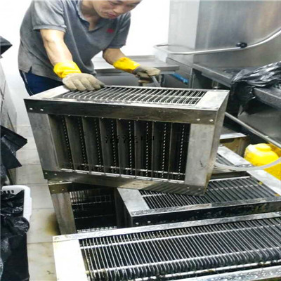 深圳油煙機(jī)難清洗不可怕，教你四招遠(yuǎn)離油煙煩惱！